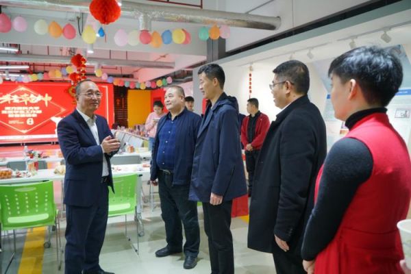 高校党委原书记陈敏生被双开(高校 党委 忙吗)