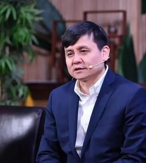 上海多次就疫情防控工作不足致歉(张文宏称上海疫情几周内可控制)